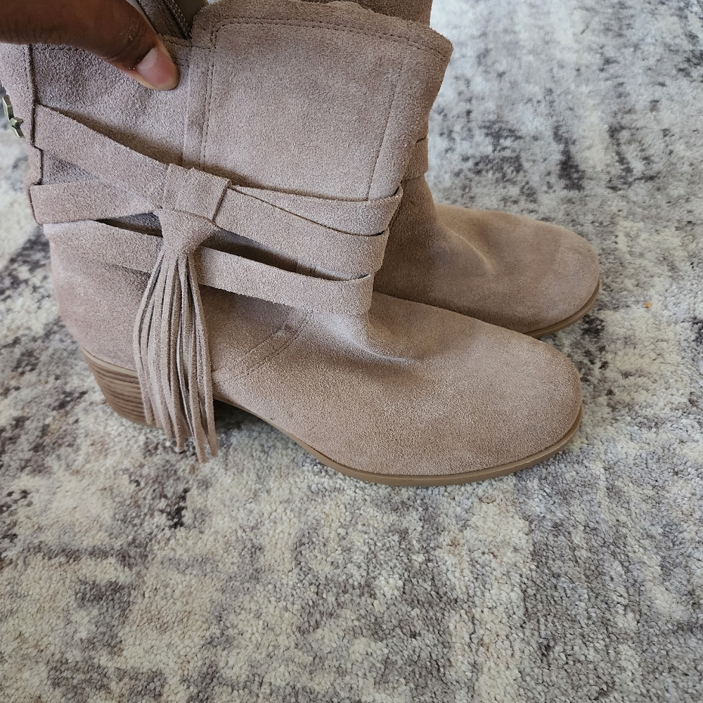 Booties - Picture 6 of 6